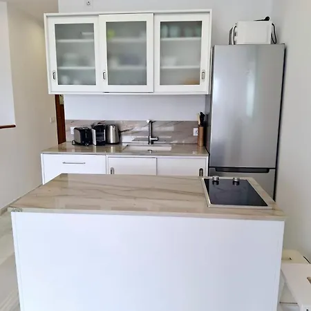 Altamira 82 - One Bed Apartment
